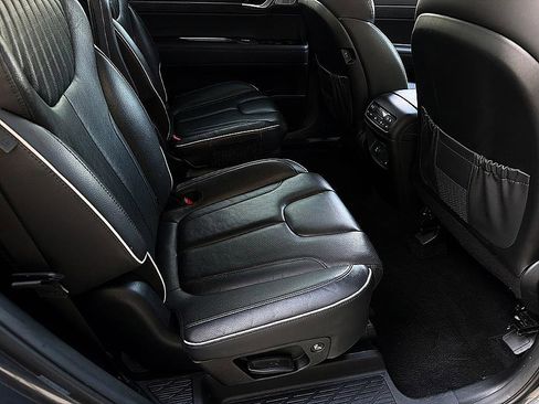 Used 2024 Hyundai Palisade Limited image 25