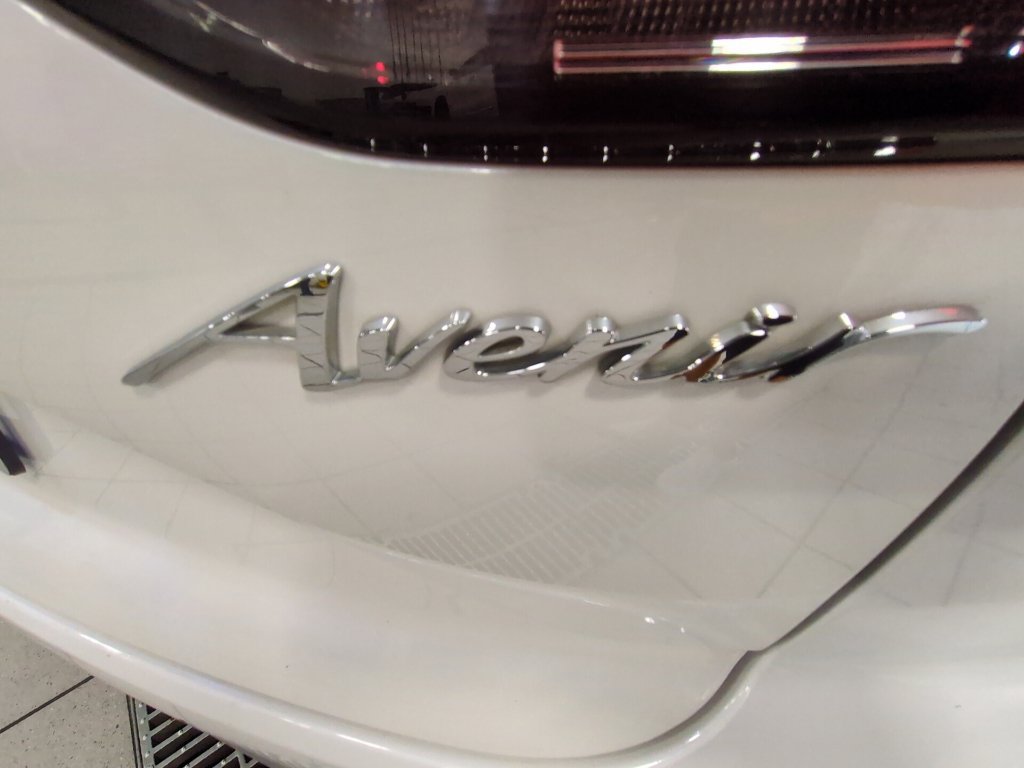 Used 2023 Buick Envision Avenir AWD/4WD image 30