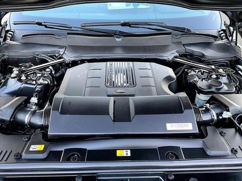 Used 2020 Land Rover Range Rover HSE image 11