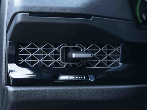 Used 2023 Honda Accord Touring image 39