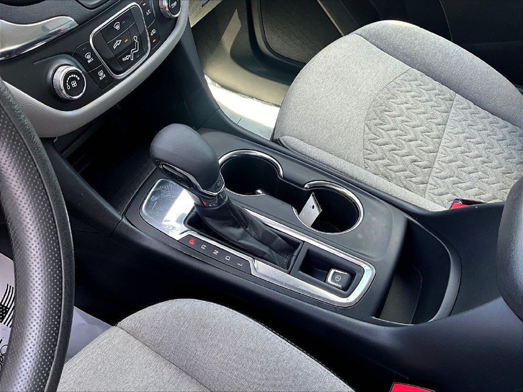 Used 2024 Chevrolet Equinox LS FWD image 21