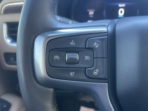 Used 2024 Chevrolet Suburban Premier image 22