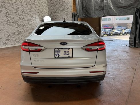 Used 2019 Ford Fusion S image 4