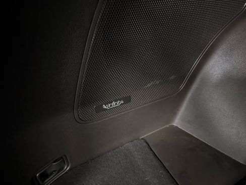 Used 2019 Hyundai Santa Fe Limited image 32