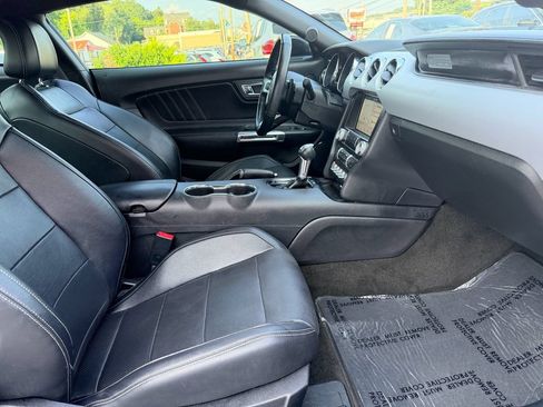 Used 2016 Ford Mustang Premium RWD image 16