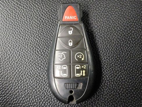 Used 2019 Dodge Grand Caravan SXT FWD image 32