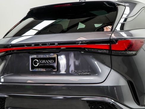 Used 2023 Lexus RX 500h F Sport image 13