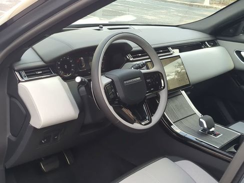 New 2026 Land Rover Range Rover Velar Dynamic SE AWD/4WD image 10