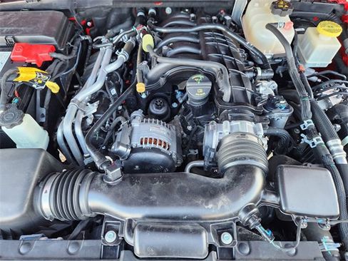 Certified 2022 Jeep Gladiator Sport image 30