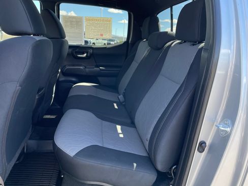 Certified 2021 Toyota Tacoma TRD Sport w/ Technology Package AWD/4WD image 14