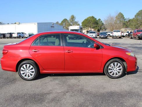 Used 2013 Toyota Corolla LE image 4