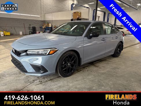 Used 2023 Honda Civic Sport image 2
