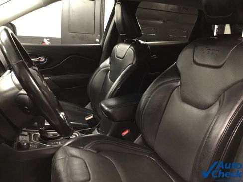 Used 2020 Jeep Cherokee Limited AWD/4WD image 26