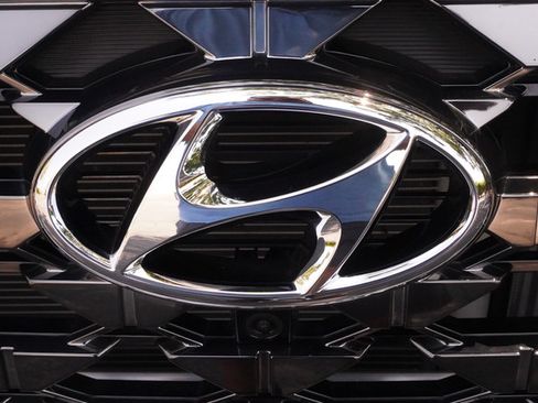 Used 2023 Hyundai Santa Fe Calligraphy AWD/4WD image 42