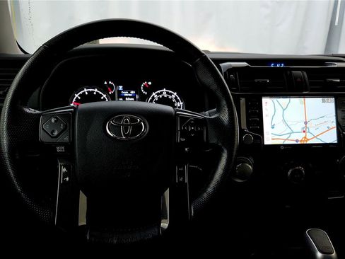 Certified 2024 Toyota 4Runner TRD Off-Road Premium image 38