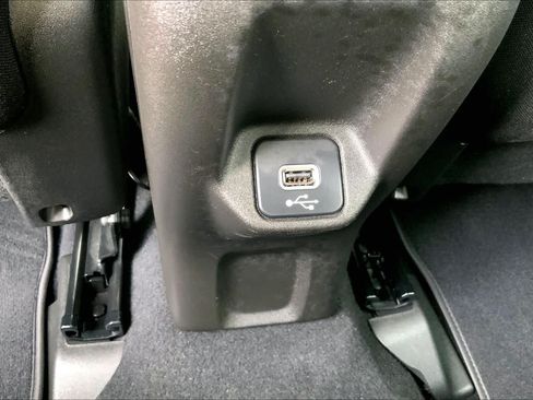 Used 2021 Jeep Renegade Latitude FWD image 35