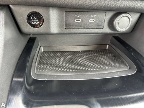 Used 2025 Nissan Rogue SV FWD image 26