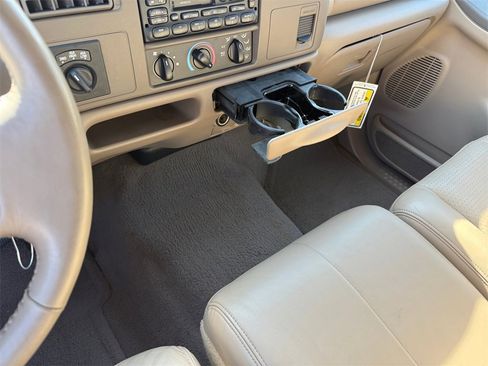 Used 2001 Ford F250 Lariat image 24