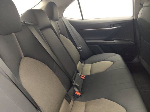 Used 2022 Toyota Camry LE FWD image 19