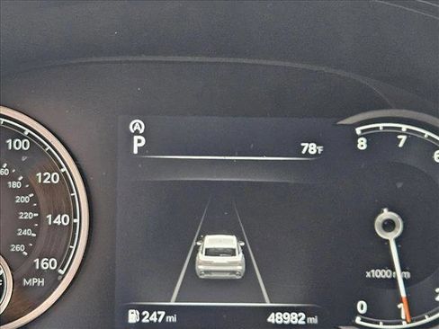 Used 2022 Genesis GV70 2.5T AWD/4WD image 11