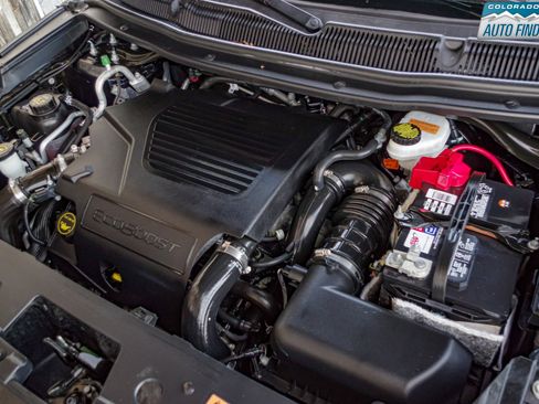 Used 2019 Ford Explorer Platinum image 29