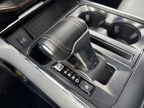 Used 2024 Ford F150 Lightning Lariat image 26