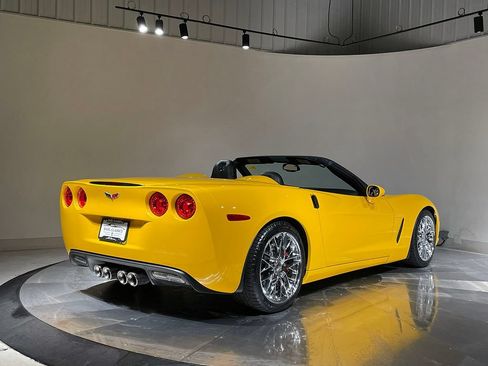Used 2005 Chevrolet Corvette Convertible w/ Preferred Equipment Group RWD image 7