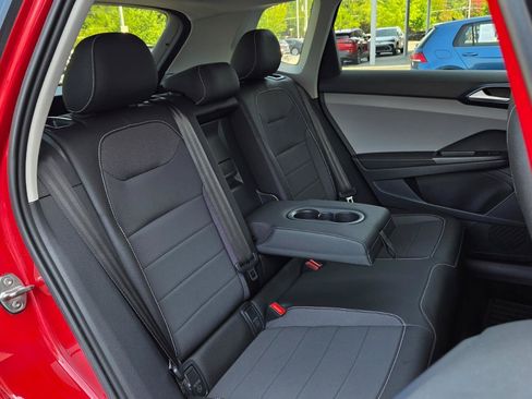 Certified 2024 Volkswagen Taos SE AWD/4WD image 56