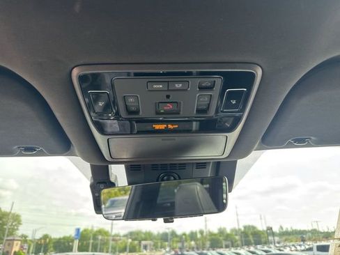 Used 2024 Lexus TX 500h AWD w/ Technology Package image 23