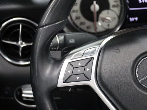Used 2013 Mercedes-Benz SLK 250 image 47