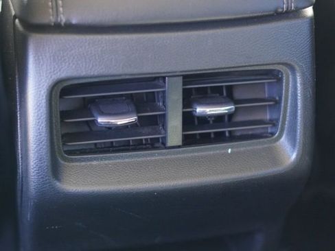 Used 2024 Ford Edge Titanium image 34