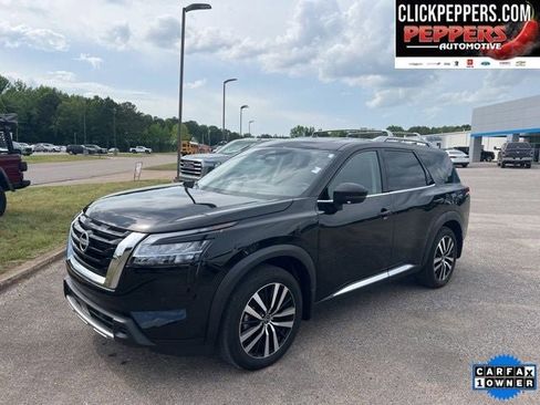 Used 2024 Nissan Pathfinder Platinum w/ Cargo Package FWD image 11