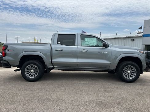 New 2026 Chevrolet Colorado LT w/ LT Convenience Package AWD/4WD image 3