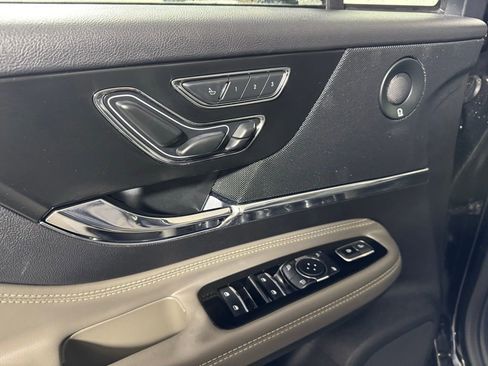 Certified 2023 Lincoln Corsair Reserve w/ Equipment Group 202A image 15