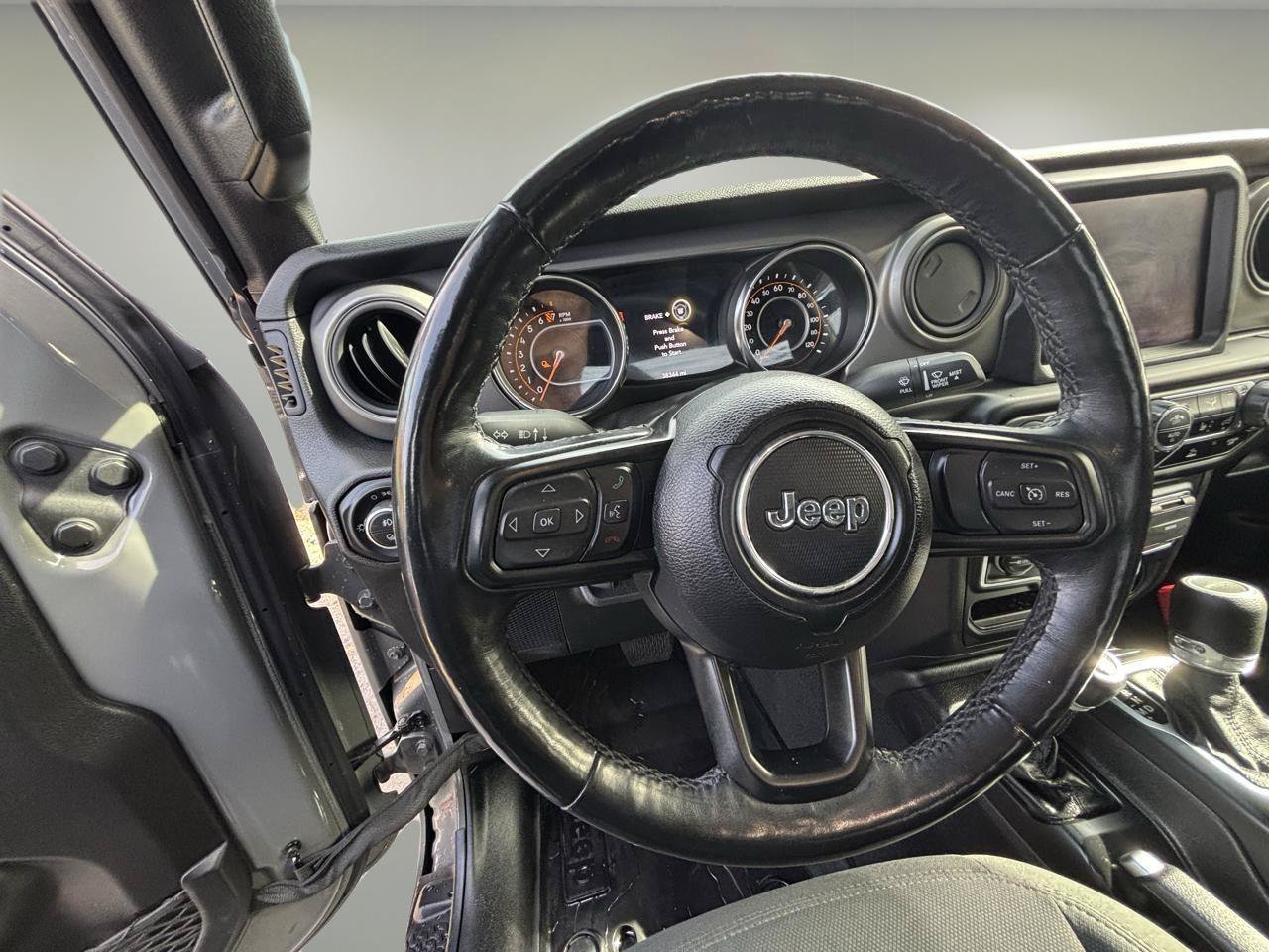 Used 2021 Jeep Gladiator Sport AWD/4WD image 13