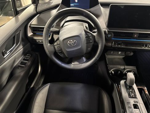 Used 2024 Toyota Prius XLE image 24