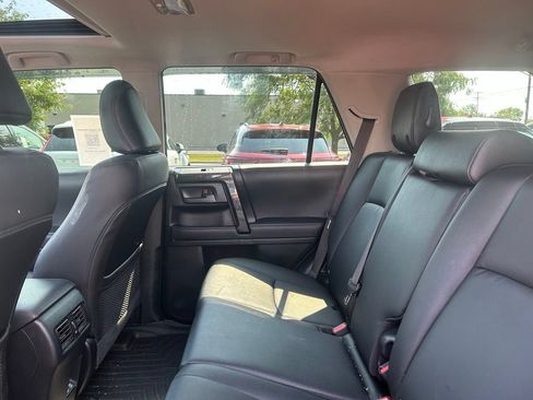 Used 2022 Toyota 4Runner TRD Off-Road Premium AWD/4WD image 14