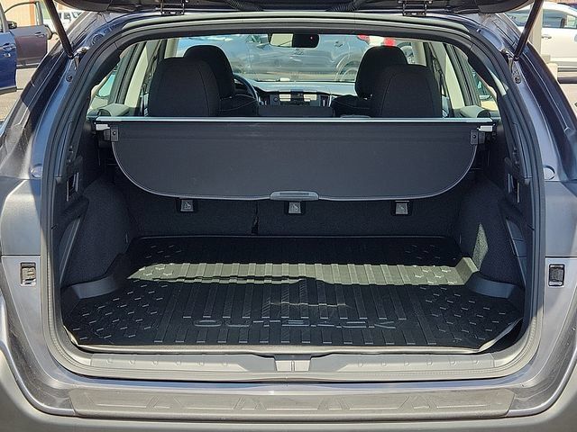 Certified 2025 Subaru Outback AWD/4WD image 10
