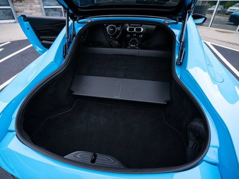 Used 2019 Aston Martin V8 Vantage Coupe RWD image 42
