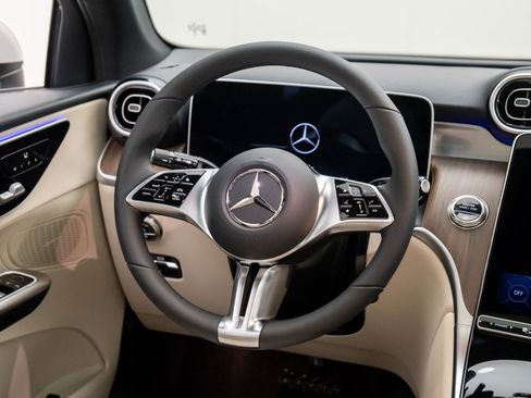 New 2026 Mercedes-Benz GLC 300 GLC 300 image 11