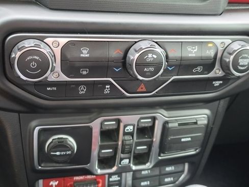 Used 2021 Jeep Wrangler Unlimited Rubicon AWD/4WD image 23