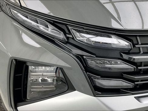 Used 2025 Hyundai Tucson SE AWD/4WD image 15