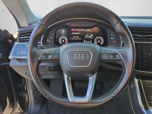 Used 2020 Audi Q8 Prestige w/ Prestige Package image 17