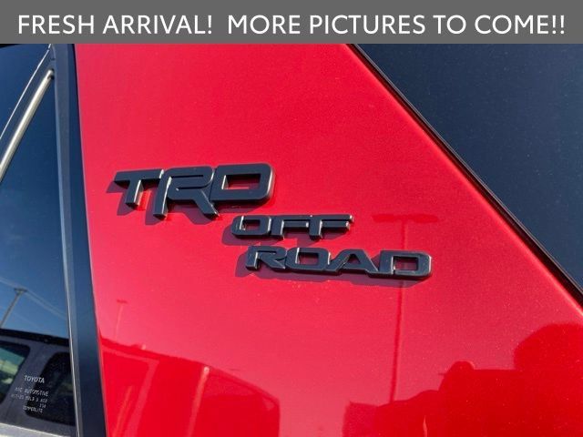 Used 2022 Toyota 4Runner TRD Off-Road Premium w/ Moonroof Package AWD/4WD image 8
