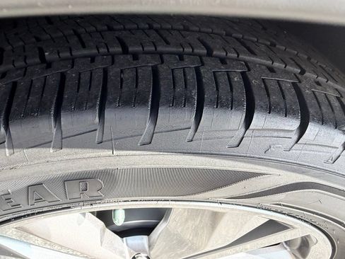 Used 2020 Nissan Murano Platinum FWD image 12