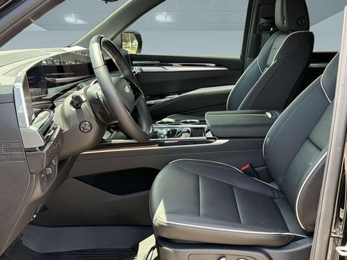 Certified 2026 Cadillac Escalade Sport w/ Touring Package AWD/4WD image 5