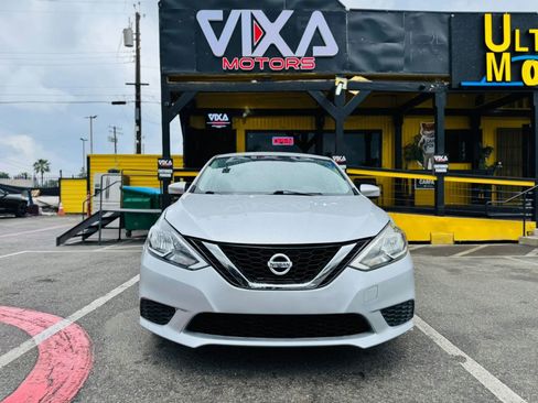 Used 2016 Nissan Sentra S image 2