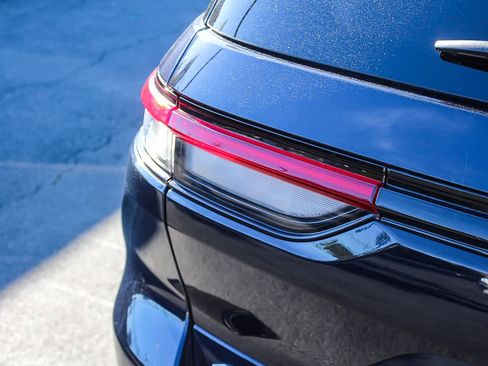 Used 2023 Jeep Grand Cherokee Limited w/ Trailer Tow Prep Group (B) image 8