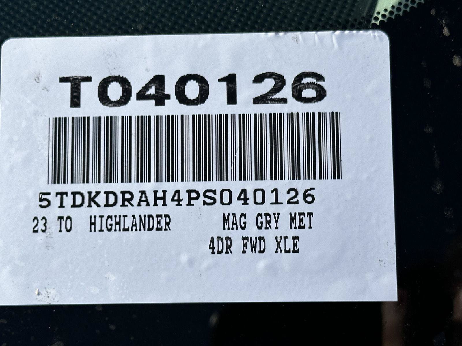 Used 2023 Toyota Highlander XLE FWD image 15