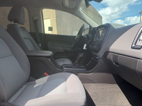 Used 2017 Chevrolet Colorado W/T w/ WT Convenience Package AWD/4WD image 28